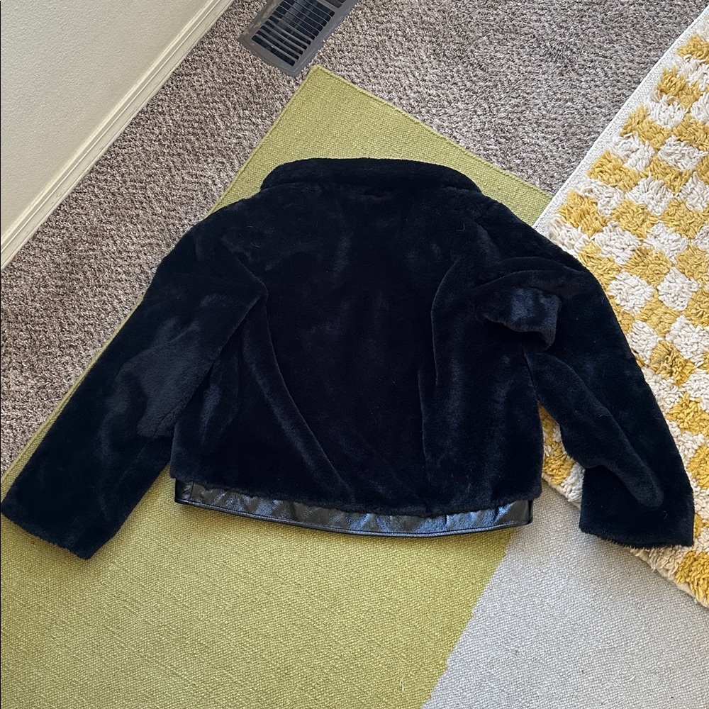Maeve Cropped Faux Fur Jacket - Picture 4 of 4